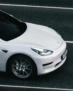 « Le HW3 n’a tout simplement pas les capacités » : Elon Musk douche les espoirs sur le FSD des anciennes Tesla et propose ses solutions