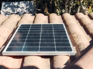 Les panneaux solaires n’ont jamais été aussi peu chers : pourquoi l’Europe hésite encore
