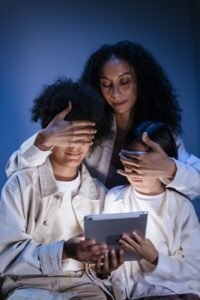 Comment protéger ses enfants en ligne