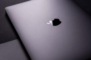 Ne foncez pas sur l’OLED : voici le MacBook Pro que je vous recommande d’acheter